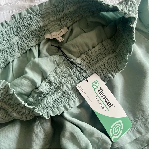 Love Tree High Waist Green Shorts - Picture 3 of 5